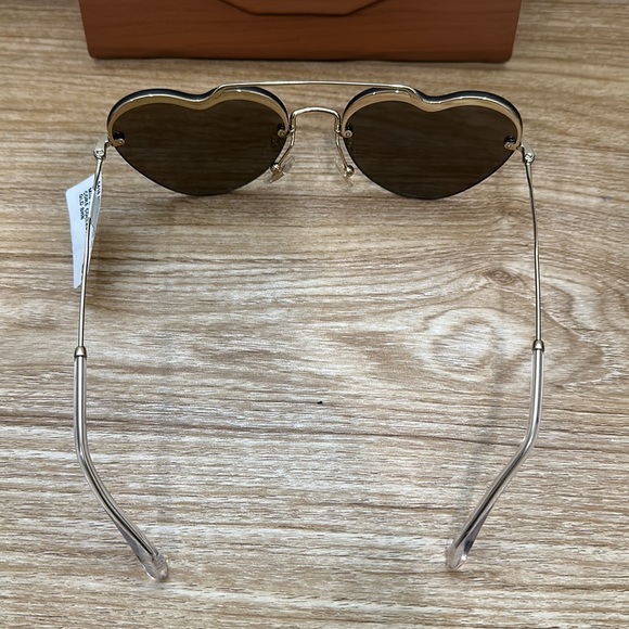 New Miu Miu MU 56U BC17 Gold Metal Oval Sunglasses Core Collection, Generic Case - Picture 11 of 11